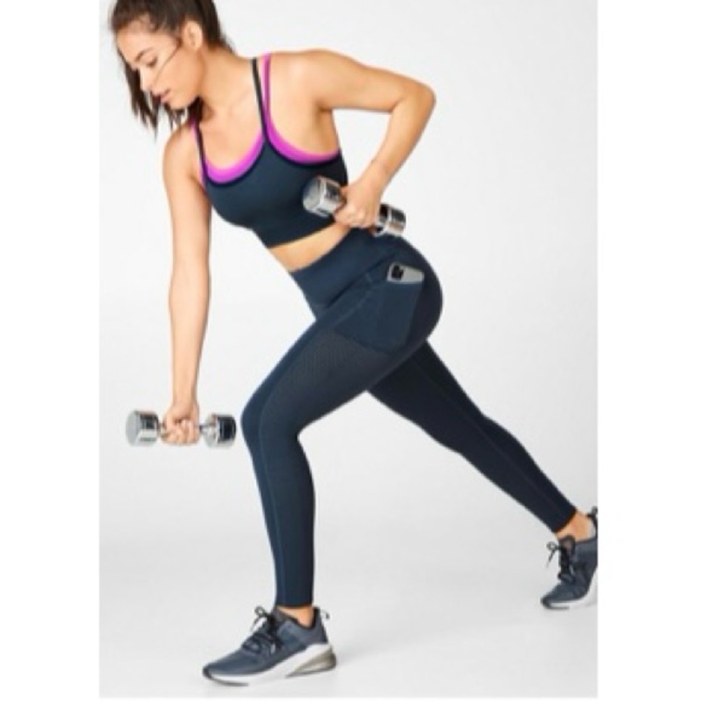 Fabletics poppy fan seamless sports bra - Picture 2 of 2